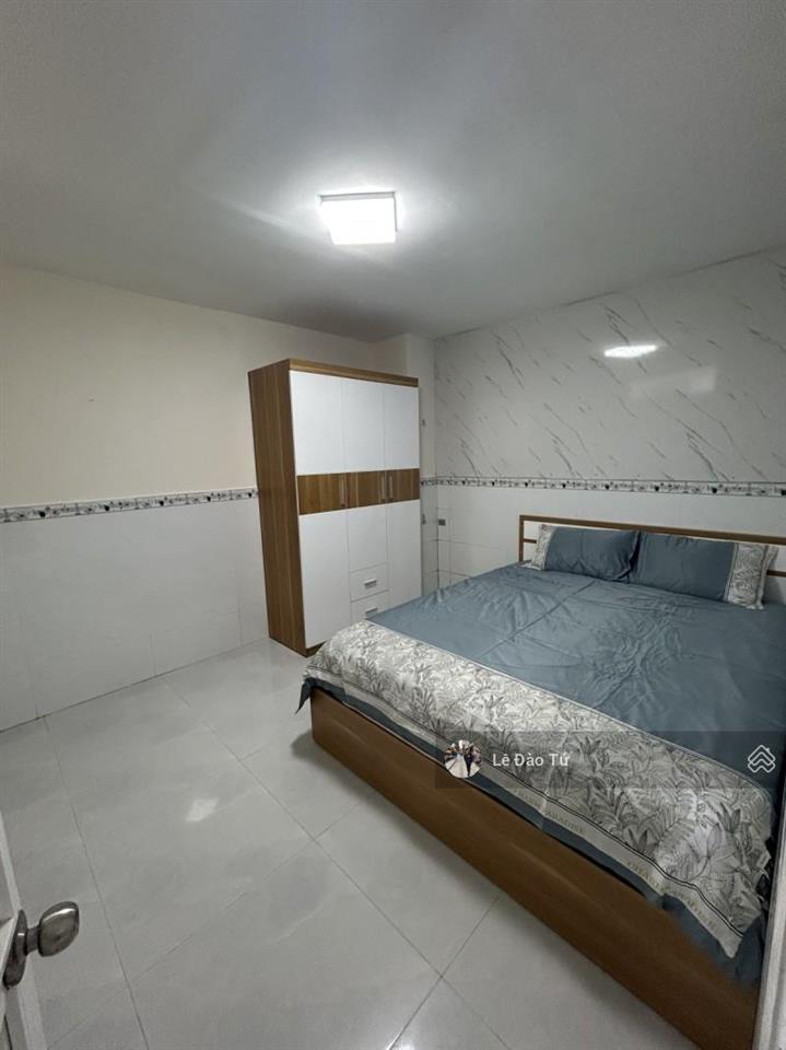 Nhà gác đúc kiệt ô tô tô hiệu mới đét chỉ 3,49 tỷ