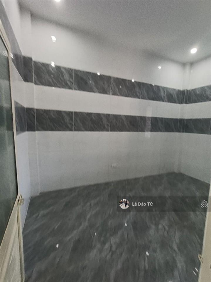 Nhà 2 tầng kiên cố  kiệt ô tô  gần biển  chỉ 4,65 tỷ