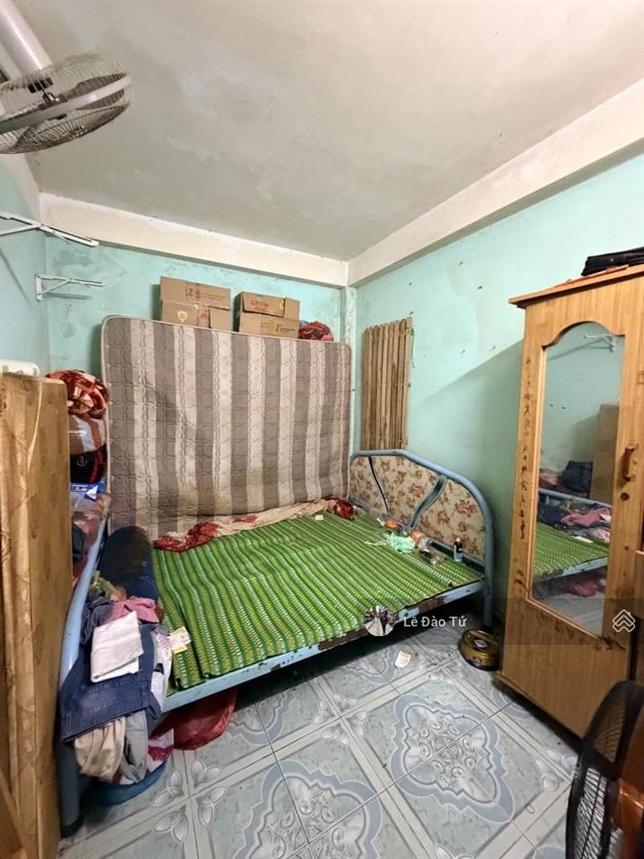 Nhà gác lửng đúc 83m gần bến xe chỉ 2,9 tỷ