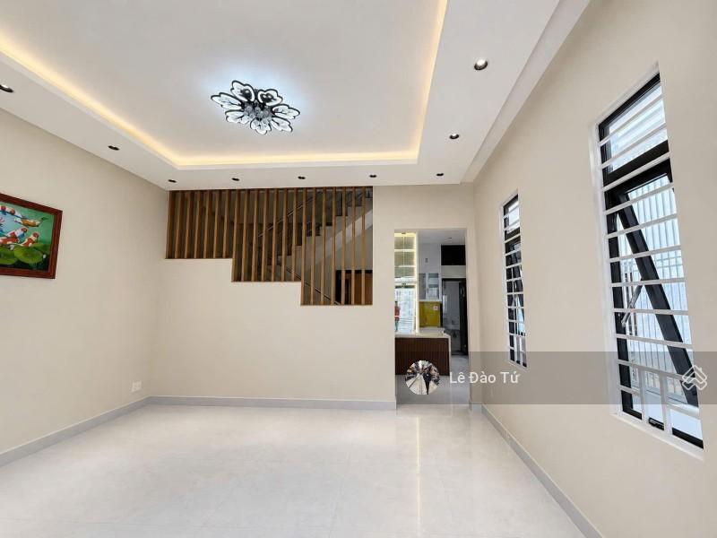 Giảm gấp 300 triệu  lô góc hà huy tập ô tô tránh gần biển chỉ 6.7 tỷ