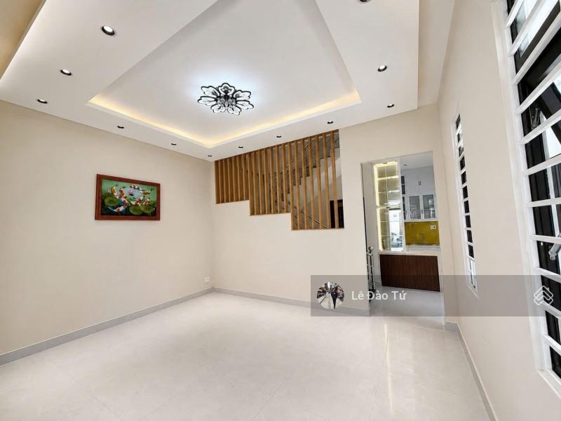 Giảm gấp 300 triệu  lô góc hà huy tập ô tô tránh gần biển chỉ 6.7 tỷ