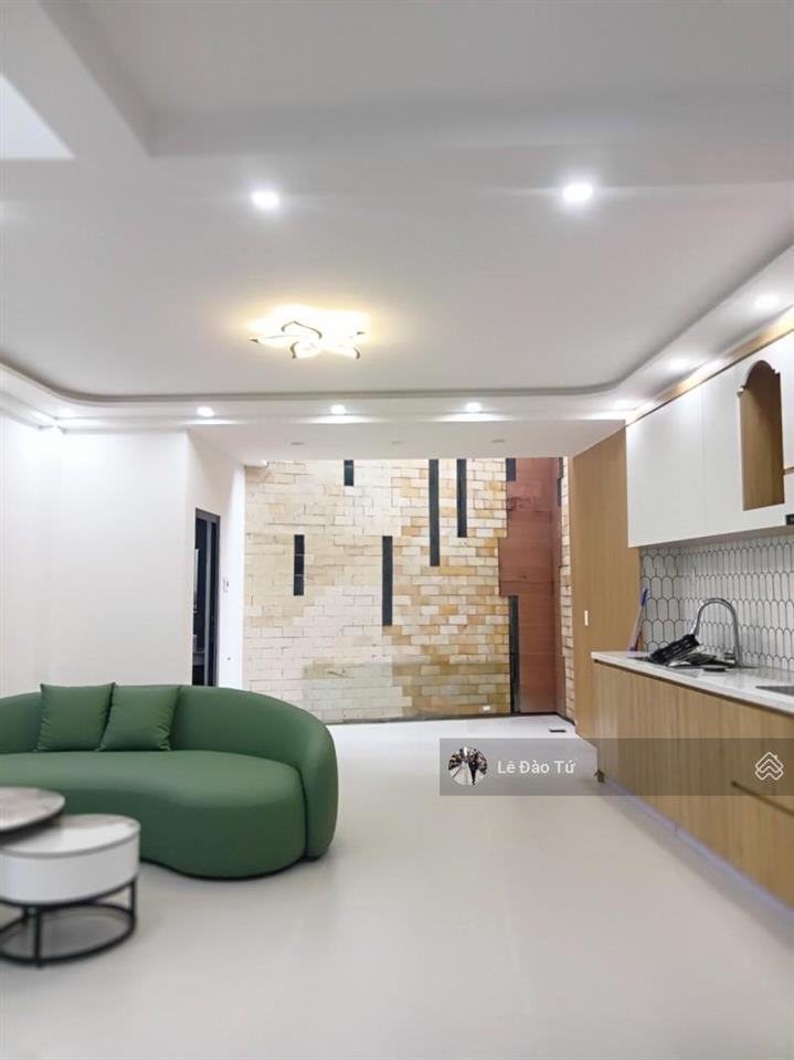 Nhà 2,5 tầng thái thị bôi ngang 8,15m chỉ 3.85 tỷ