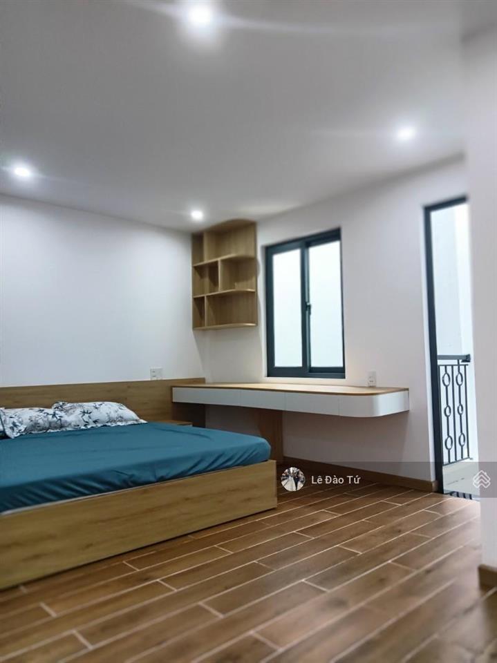 Nhà 2,5 tầng thái thị bôi ngang 8,15m chỉ 3.85 tỷ