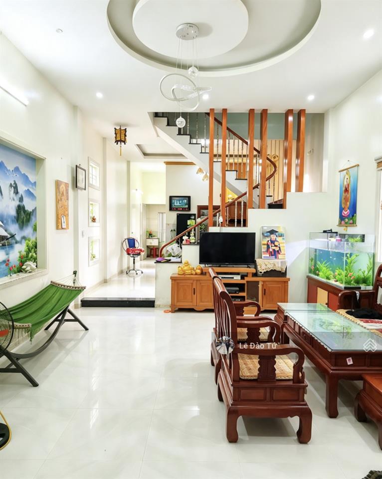 Mặt tiền đàm thanh 2 nhà 2 tầng 2 mê 90m 4,39 tỷ
