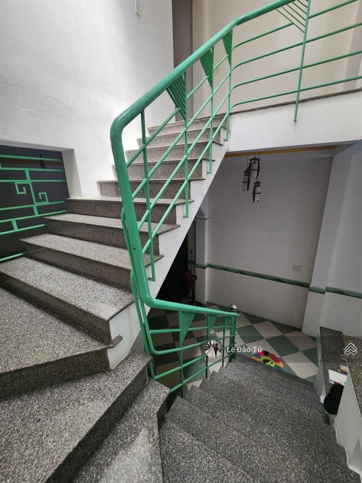 Gần biển nguyễn tất thành nhà 2 tầng 75m2 5,55 tỷ