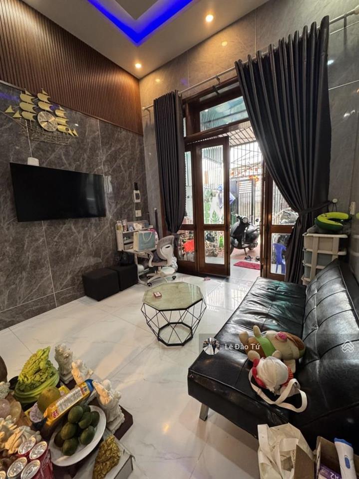 Nhà 2 tầng 3pn sát đh sư phạm ô tô đỗ cửa 3,65 tỷ