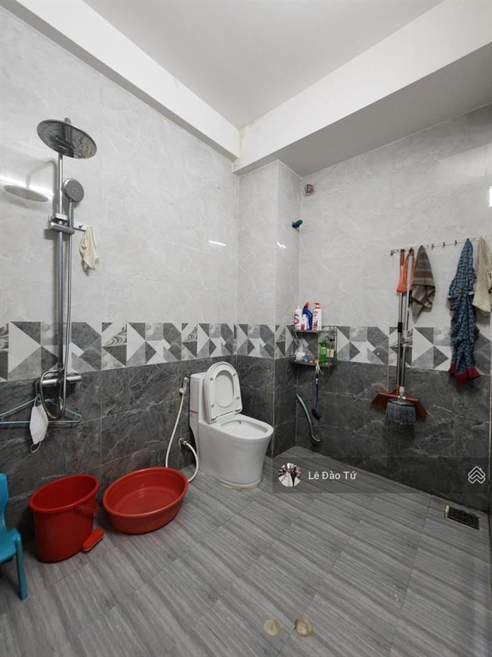 Mt hoàng văn thái 98m 5pn kinh doanh 5,96 tỷ