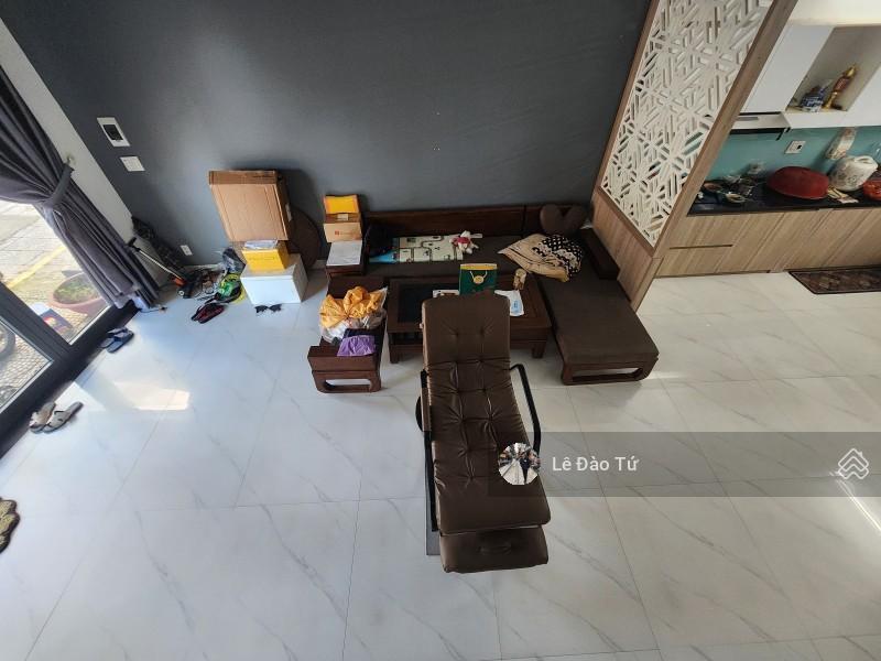 Mt hoàng văn thái 98m 5pn kinh doanh 5,96 tỷ