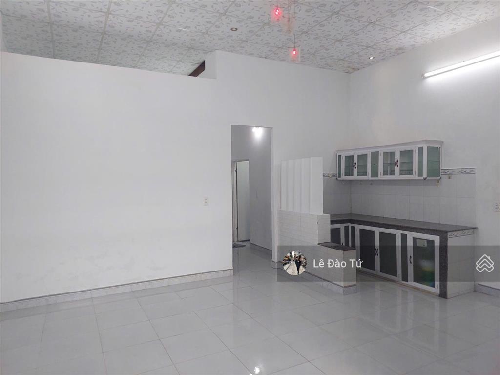 Nhà âu cơ gần chợ hòa khánh 60m 2,8 tỷ