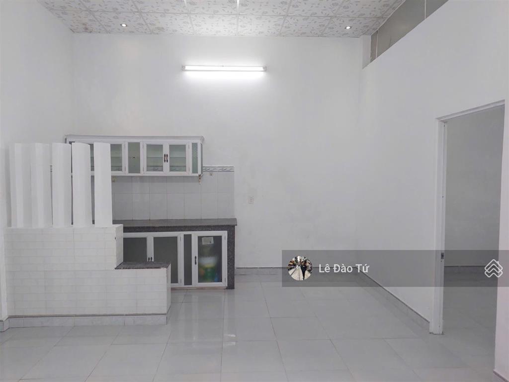 Nhà âu cơ gần chợ hòa khánh 60m 2,8 tỷ