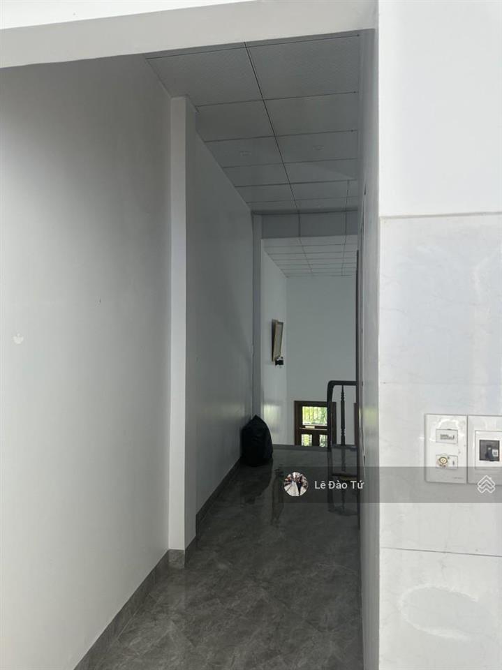 Nhà c4 gác lửng đúc kiệt 5m ô tô tránh 75m chỉ 3,6 tỷ