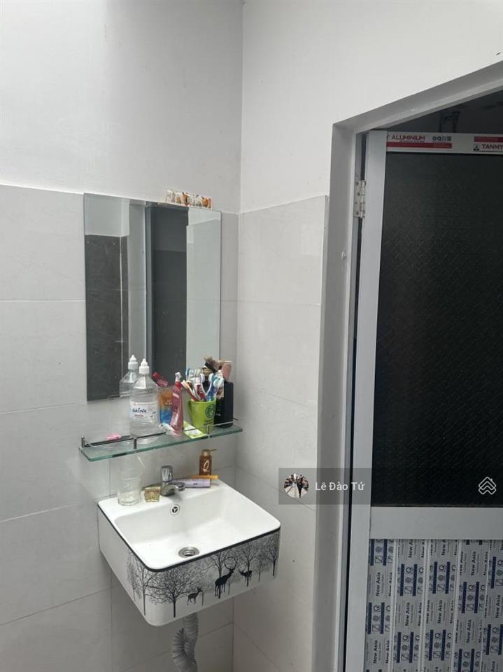 Nhà c4 gác lửng đúc kiệt 5m ô tô tránh 75m chỉ 3,6 tỷ