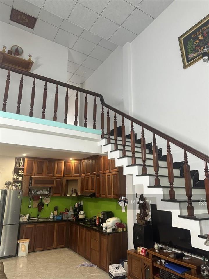 Nhà c4 gác lửng đúc kiệt 5m ô tô tránh 75m chỉ 3,6 tỷ