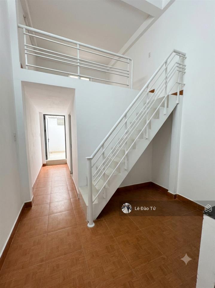Nhà view biển nguyễn tất thành  đường 5,5m  51m  4,45 tỷ