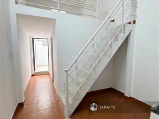 Nhà view biển nguyễn tất thành  đường 5,5m  51m  4,45 tỷ