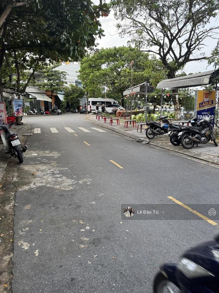 Nhà view biển nguyễn tất thành  đường 5,5m  51m  4,45 tỷ