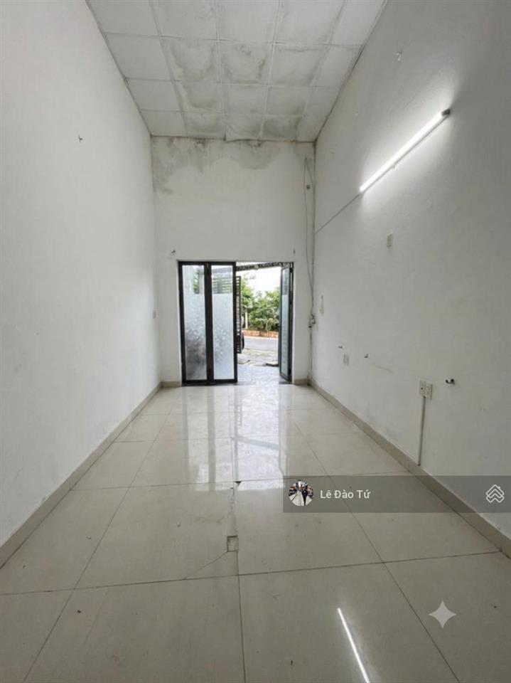 Nhà view biển nguyễn tất thành  đường 5,5m  51m  4,45 tỷ