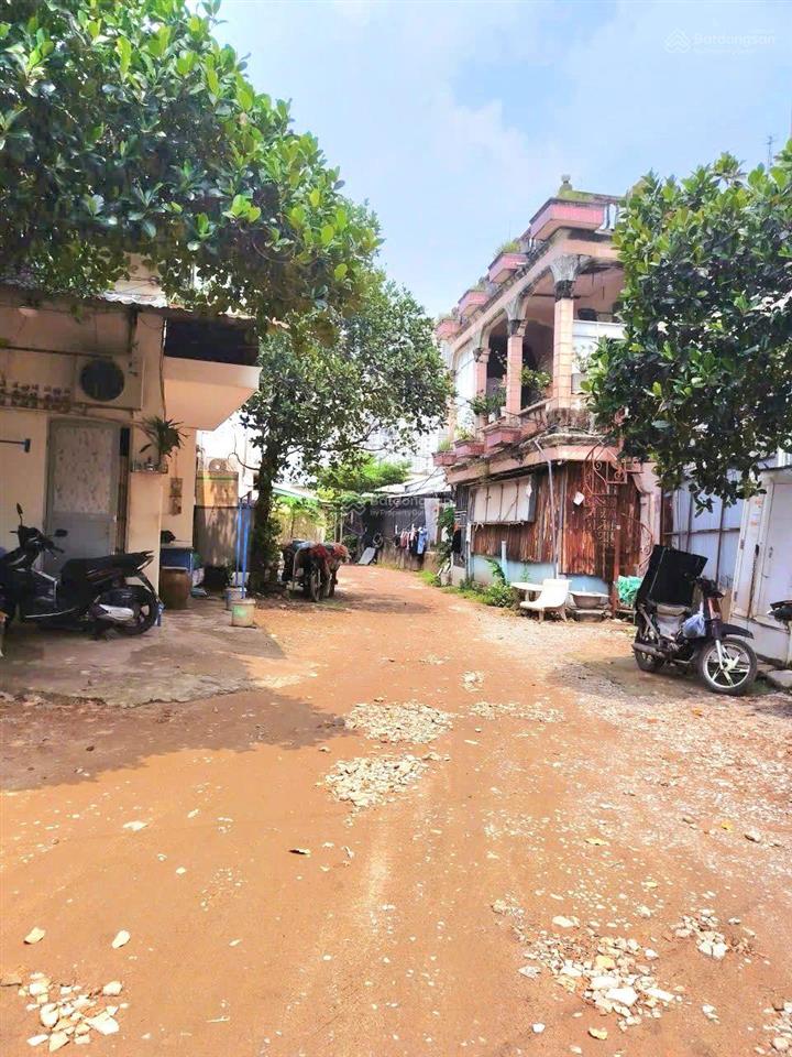 Bán gấp lô đất ở khuôn viên khủng 4000m2 (có 850m2 là đất thổ cư)  tân phong quận 7