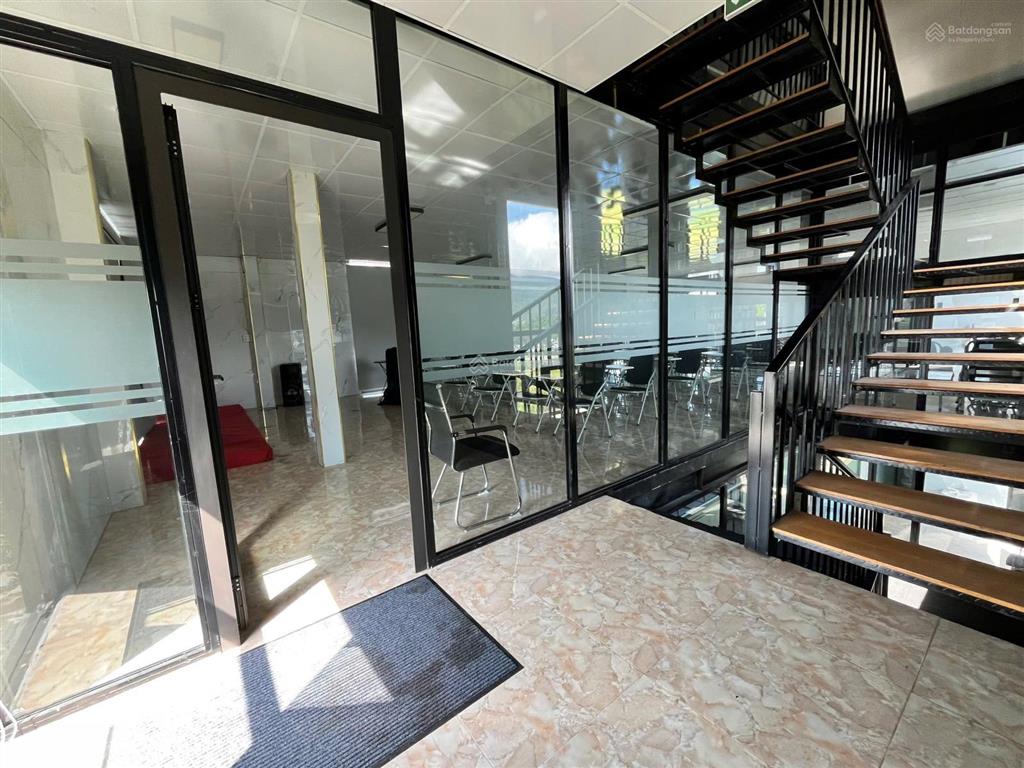 228,8m đường nguyễn đình hoàn, phường thọ quang, sơn tràtp đà nẵng