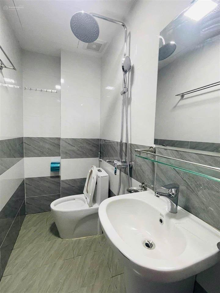 Bán nhà đại từ 39m ,5 tầng, 3 ngủ , full nội thất, gần hồ linh đàm