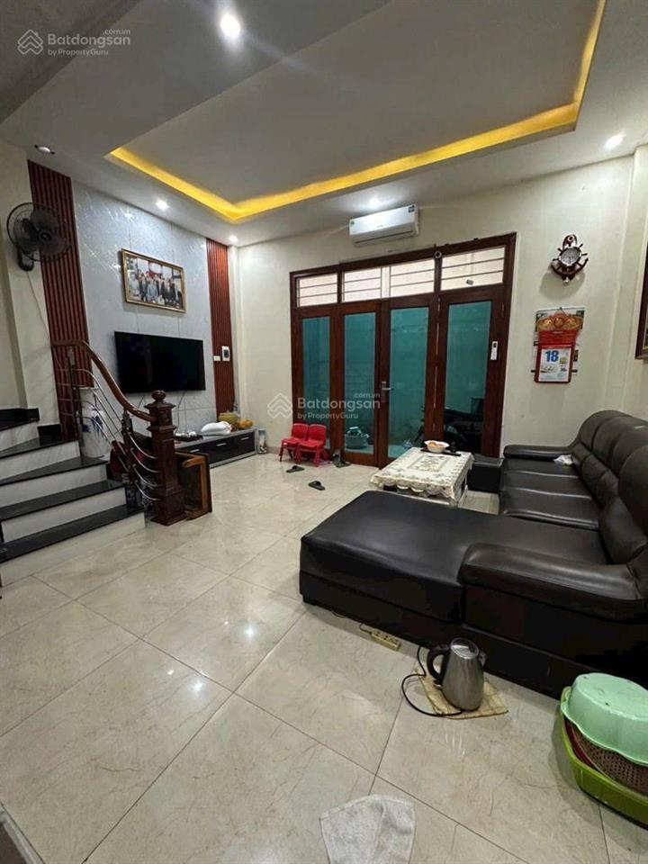 Bán nhà đại từ 39m ,5 tầng, 3 ngủ , full nội thất, gần hồ linh đàm