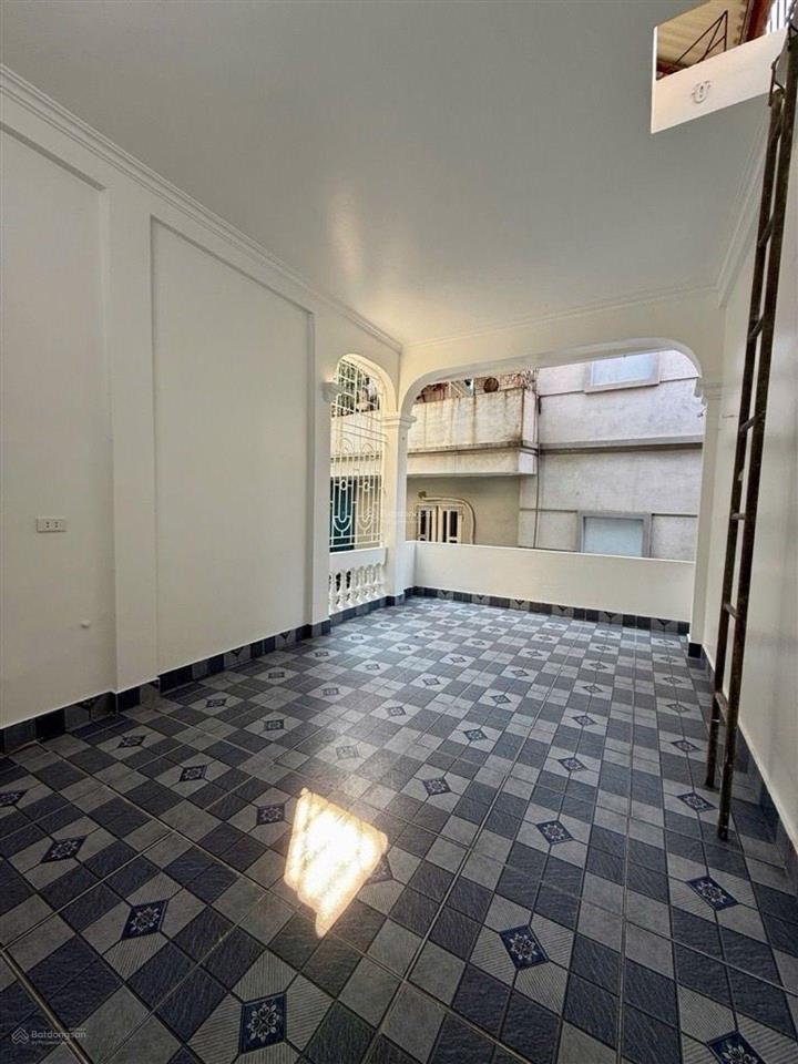 Bán nhà riêng, tại phố trường chinh 36m, 4 tầng, full nội thất, sát với bệnh viện y hà nội