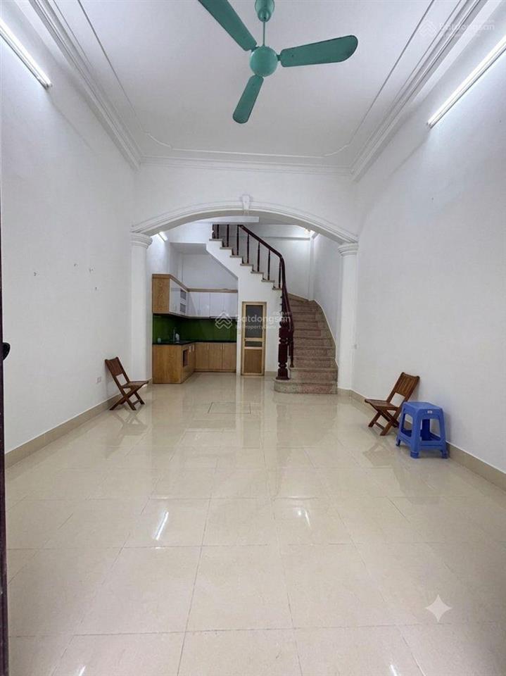 Bán nhà riêng tại trương định 35m, 4 tầng, nhà dân xây chắc chắn