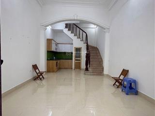 Bán nhà riêng tại trương định 35m, 4 tầng, nhà dân xây chắc chắn