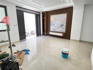 Bán nhà đẹp định công 7 tầng thang máy nhỉnh 8 tỷ. diện tích 38m, full nội thất
