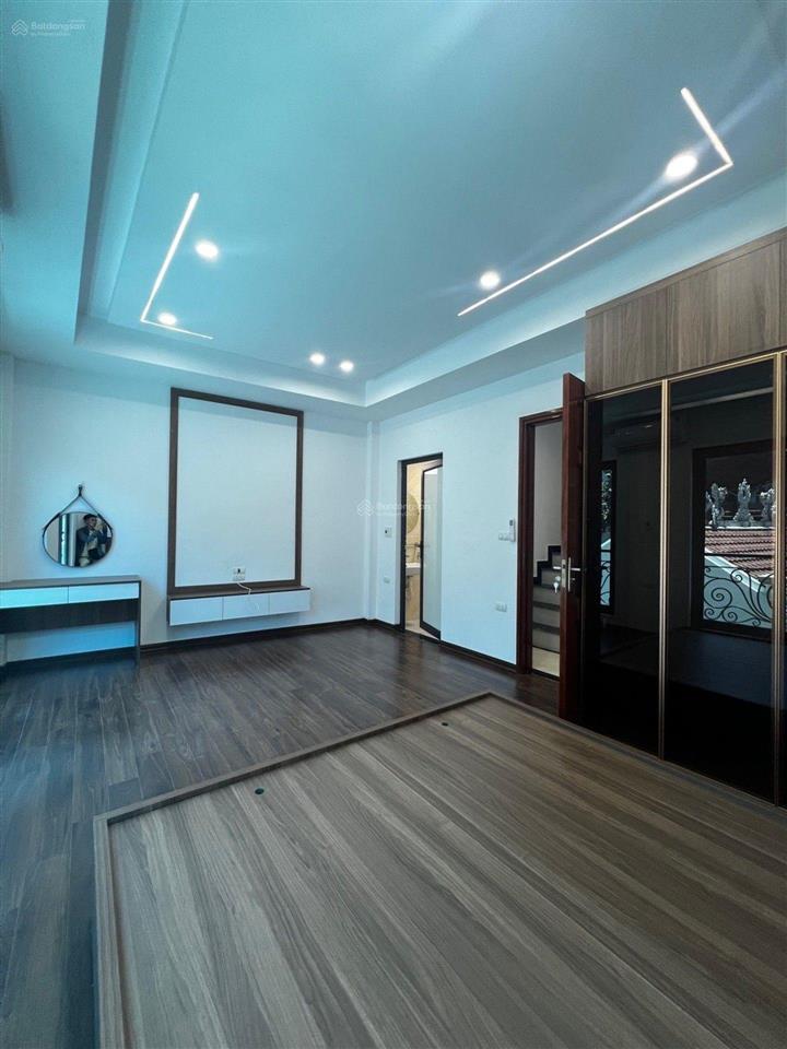 Bán nhà đẹp định công 7 tầng thang máy nhỉnh 8 tỷ. diện tích 38m, full nội thất