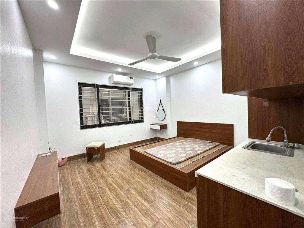 Vũ tông phan ô tô đỗ cửa ngõ thông kinh doanh vị trí đẹp, ngõ thông sang khương trung,