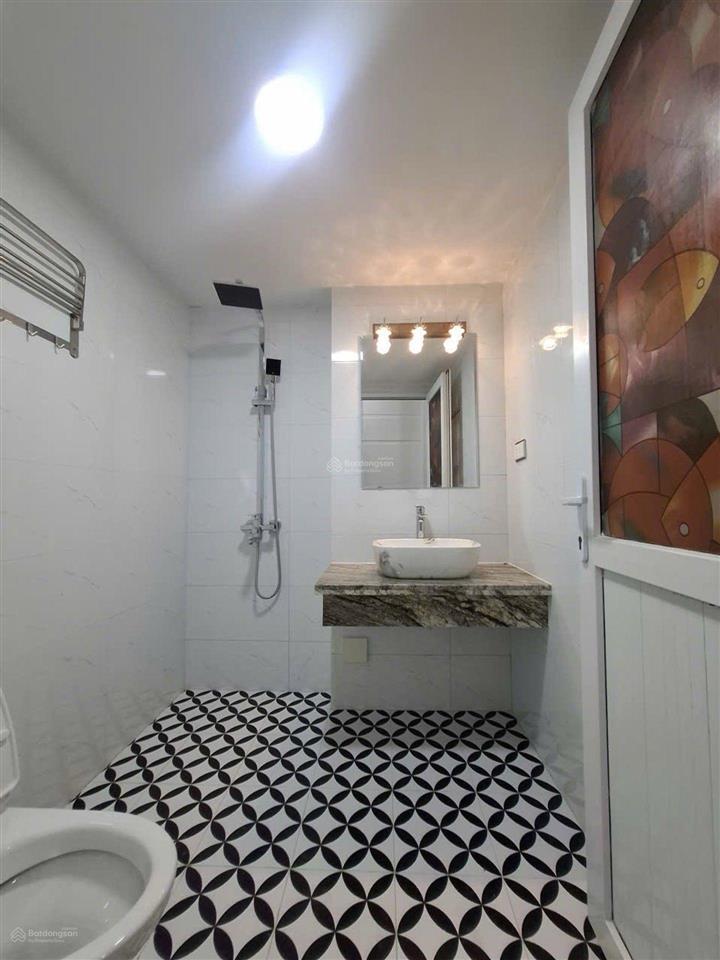 Phương liệt nhà mới 48m, 4 tầng, full nội thất, nhà có sân để xe riêng