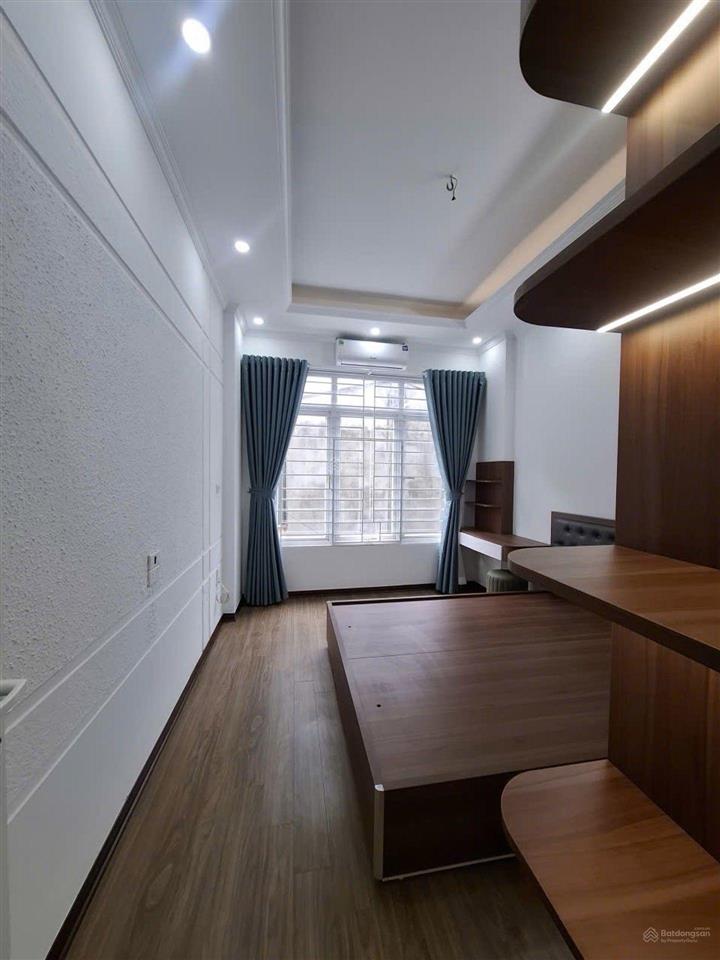 Phương liệt nhà mới 48m, 4 tầng, full nội thất, nhà có sân để xe riêng
