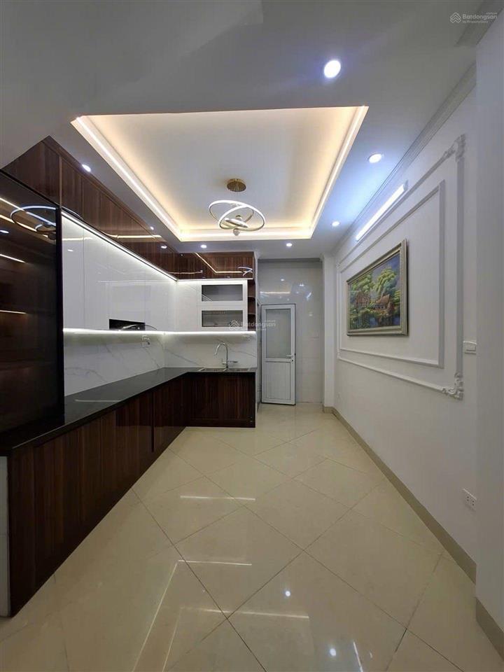 Phương liệt nhà mới 48m, 4 tầng, full nội thất, nhà có sân để xe riêng