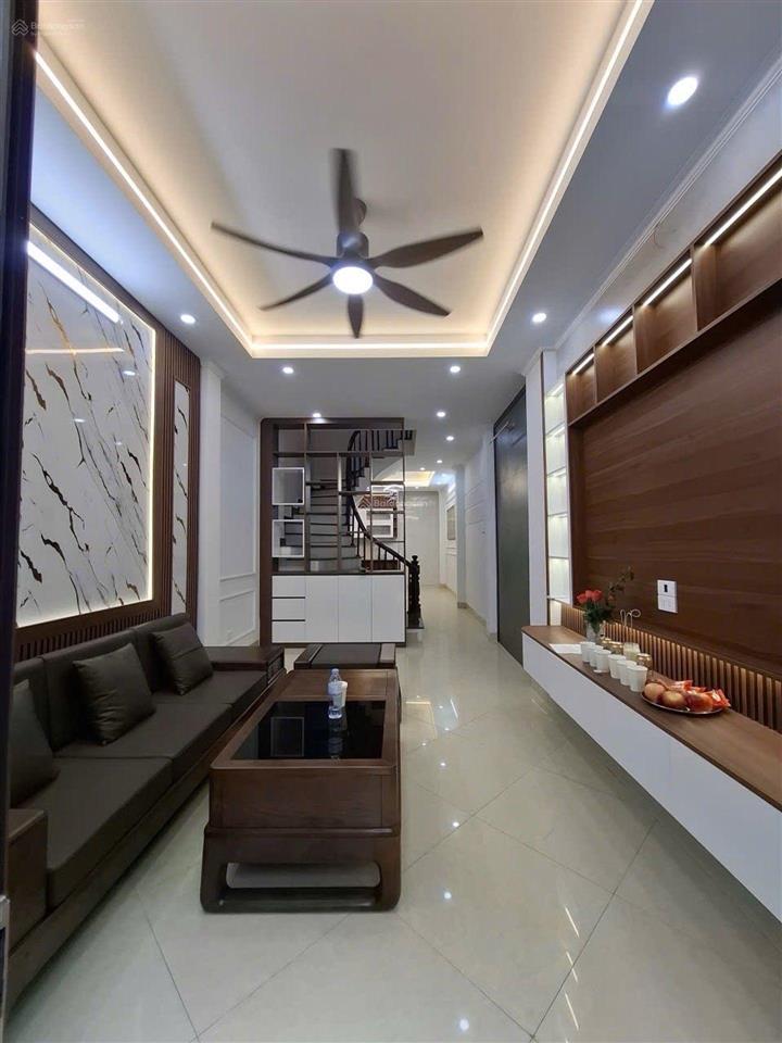 Phương liệt nhà mới 48m, 4 tầng, full nội thất, nhà có sân để xe riêng