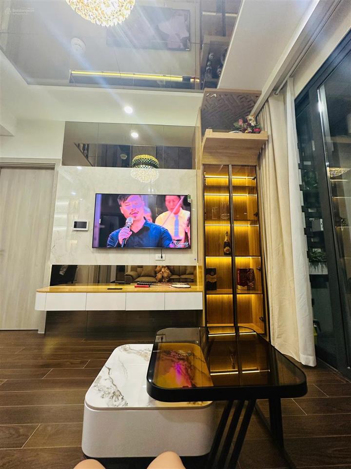 Bán cc masteri west heights, 5,5 tỷ, 52m2, 2pn, 2wc, tiện ích đầy đủ, sẵn sổ giao dịch ngay