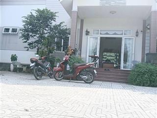 Chủ ngộp bán gấp nhà thái vườn nghỉ dưỡng bến lức 943m2, 8 tỷ, shr 0931 778 ***