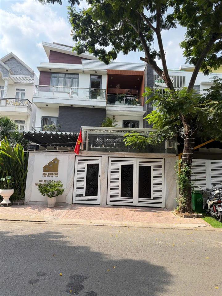 Bán biệt thự sân vườn kdc hà đô q12  308m2  full nội thất gỗ cao cấp  25 tỷ 0931 778 ***