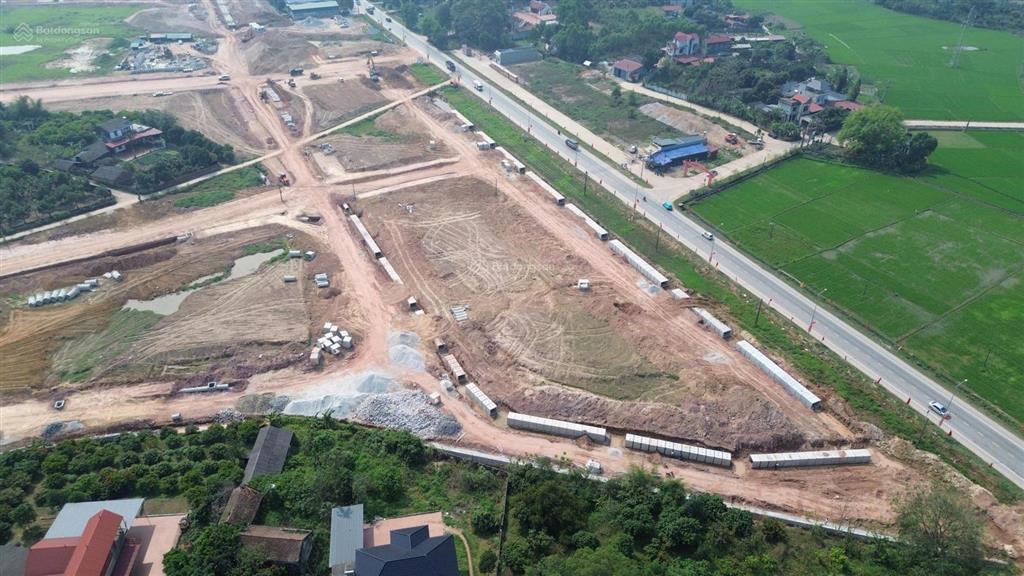 Đất chợ đầu mối mặt đường ql 17 giá chỉ 2.1 tỷ