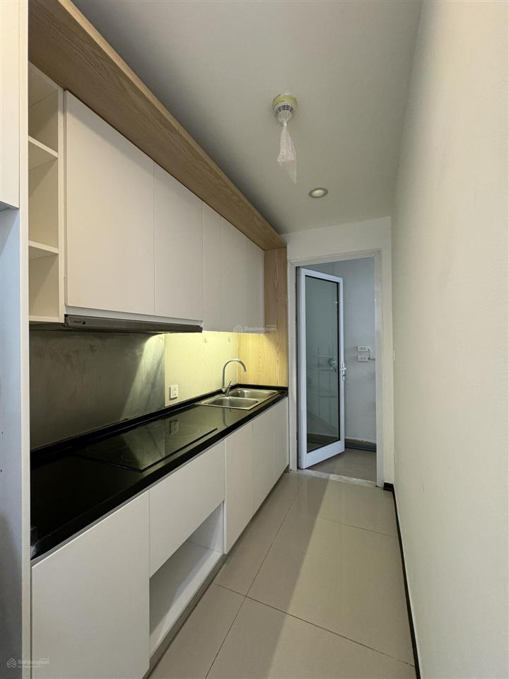 Em thiện chí cần bán gấp căn 2n 70m2 giá mềm nhất tòa b hòa bình green