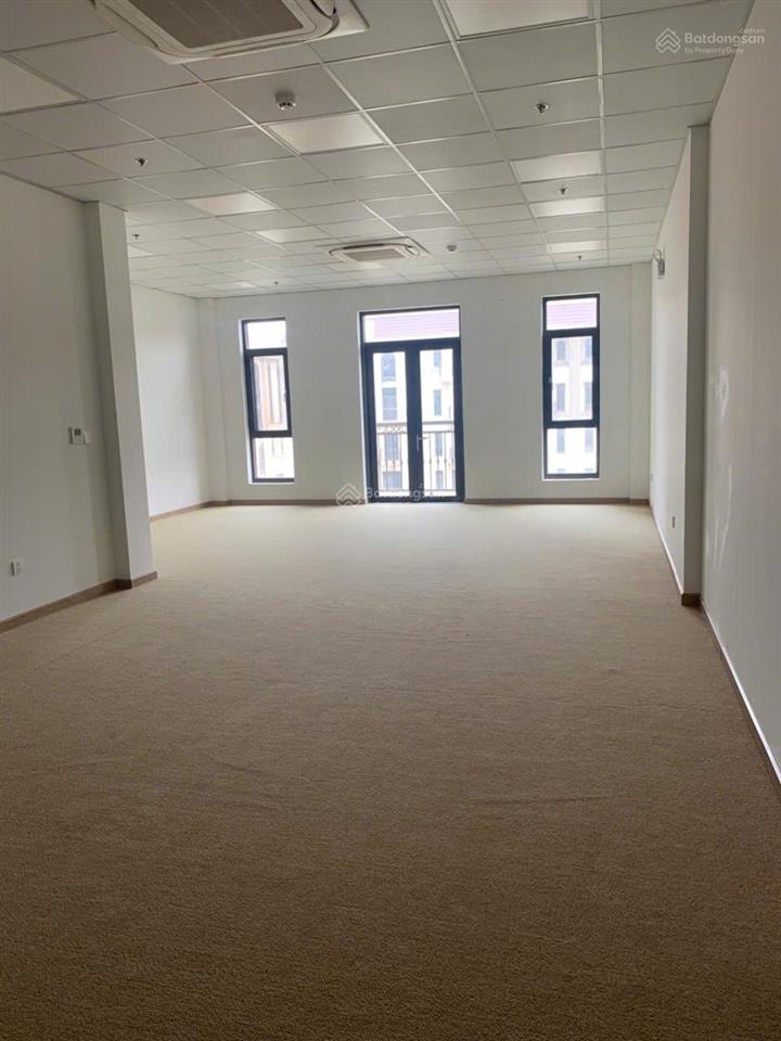 Cho thuê văn phòng vcn office thuộc khu đô thị him lam vạn phúc, hà nội, 55m2, 252.000 đ/m2/tháng.