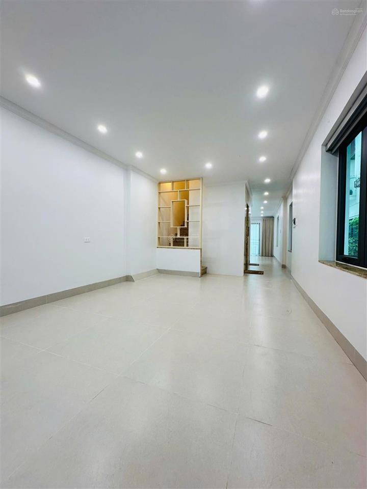 Phân lô cực đẹp sát vành đai 3  70m2 x 7 tầng thang máy  2 gara ô tô  ô tô chạy quanh nhà