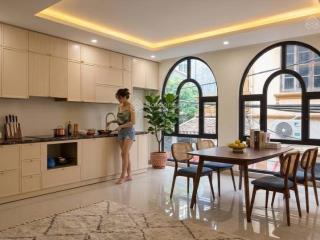 Gara ô tô 7c + vf3  6 tầng thang máy  sát ngoại giao đoàn  ngõ thông  mặt tiền khủng 5.7m