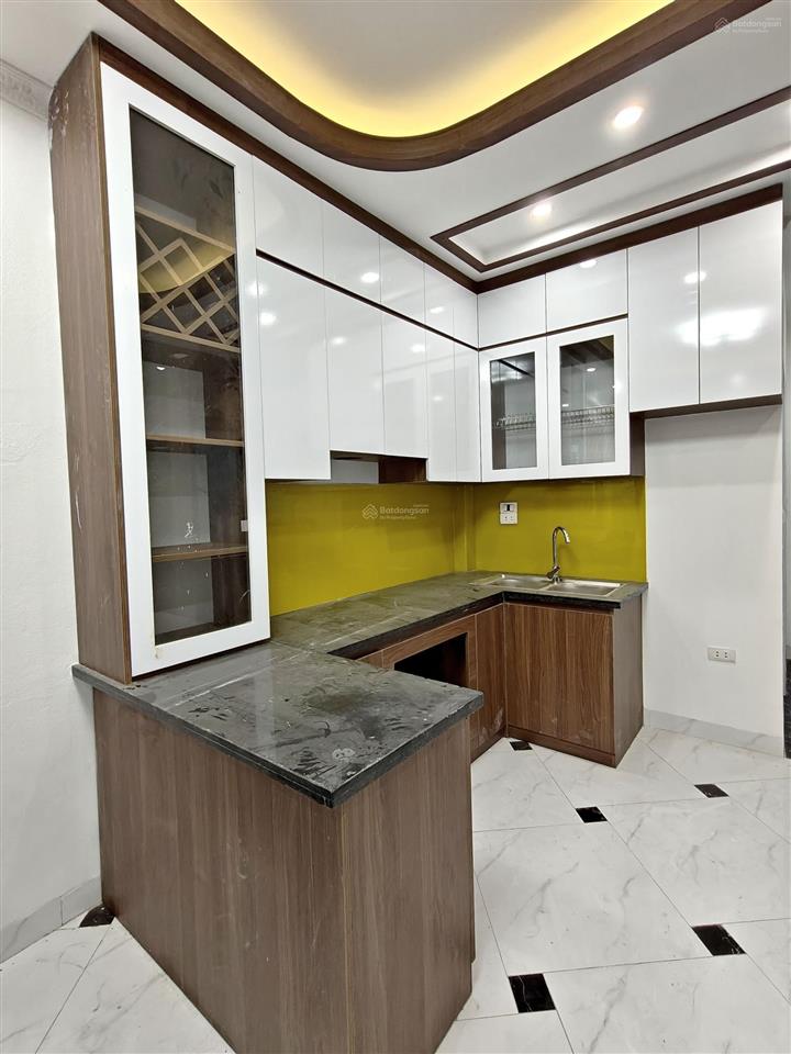 Bán nhà lô góc, ngõ oto, sát phố phú diễn  42m2 | 6 tầng có thang máy | giá 9,8 tỷ
