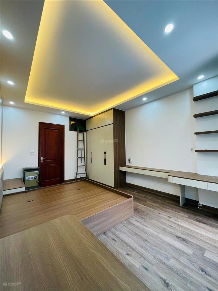 Nhà phân lô, ngõ thông, full nội thất, gần metro cầu diễn | 35m2  mặt tiền 4m | giá 7,9 tỷ