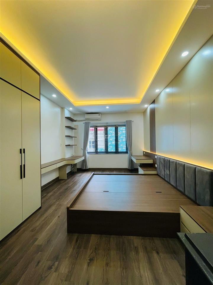 Nhà phân lô, ngõ thông, full nội thất, gần metro cầu diễn | 35m2  mặt tiền 4m | giá 7,9 tỷ