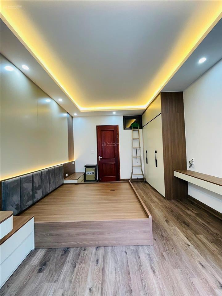 Nhà phân lô, ngõ thông, full nội thất, gần metro cầu diễn | 35m2  mặt tiền 4m | giá 7,9 tỷ