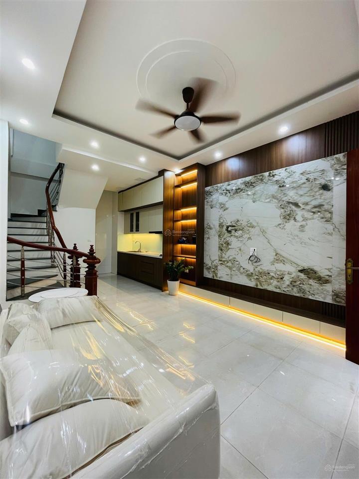 Nhà phân lô, ngõ thông, full nội thất, gần metro cầu diễn | 35m2  mặt tiền 4m | giá 7,9 tỷ