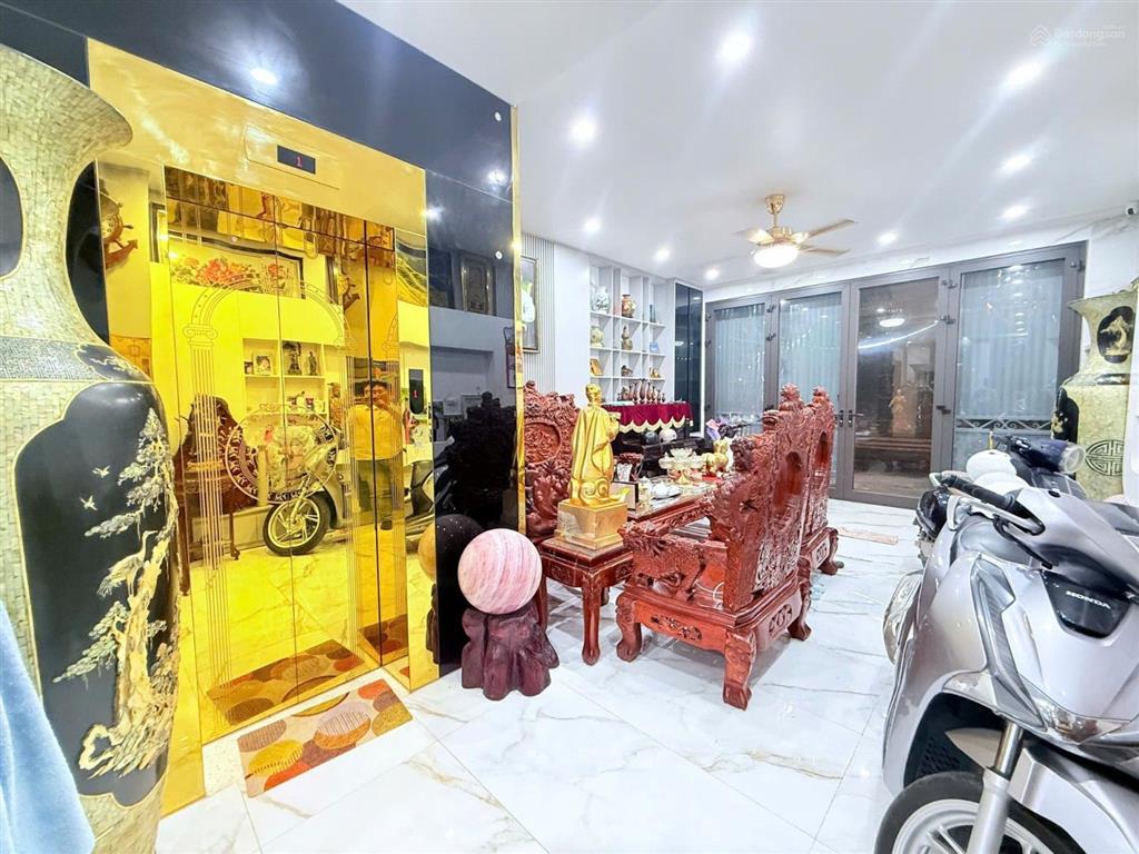 Phân lô cổ nhuế  dành cho quý ac nào thích sự yên tĩnh, oto vào ở luôn, và không cần sửa sang gì.