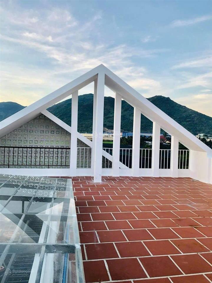 Bán villa siêu đẹp view đồng quê mát mẻ kèm bản qh mới nhất 2025. giá ra đi nhanh 2,3 tỷ